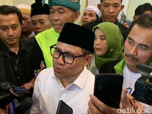 Respons Cak Imin Terkait Reyna Usman Ditahan KPK: Biarin Aja Respons Cak Imin Terkait Reyna Usman Ditahan KPK: Biarin Aja