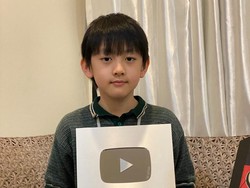 YouTuber Ryu Kintaro Nge-vlog Sejak Kecil, Kini Dapat Silver Play Button