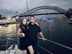 Momo Ungkap Alasan Suami Buatkan Lapangan Futsal Standar FIFA untuk Anak