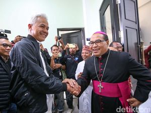 Tiba di NTT, Ganjar Sambangi Keuskupan Agung Ruteng