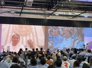 Video Call dengan Prabowo, Wilfrida Soik Kenang Dibebaskan Hukuman Mati Video Call dengan Prabowo, Wilfrida Soik Kenang Dibebaskan Hukuman Mati