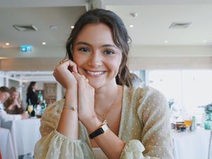 Rahasia Kecantikan Amanda Rawles, Ini Skincare Rutinnya yang Bisa Ditiru Rahasia Kecantikan Amanda Rawles, Ini Skincare Rutinnya yang Bisa Ditiru