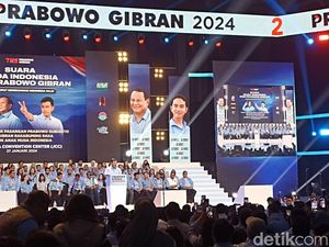 Seloroh Prabowo ke Agus Jawo-Budiman: Maaf Dulu Saya Kejar, Bandel Sih Seloroh Prabowo ke Agus Jawo-Budiman: Maaf Dulu Saya Kejar, Bandel Sih