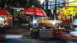 Penjahit Tengah Malam Pinggir Jalan Kemayoran