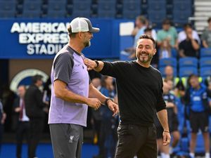 Soal Penerusnya di Liverpool, Klopp Enggan Ikut Campur