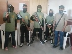 Marak Penculikan, Anak-anak di Meksiko Diajarkan Pegang Senjata