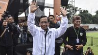 Momen Mahfud MD Orasi Politik di Tasikmalaya