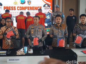 Terungkap Motif Sepele 6 Pesilat Keroyok 2 Pemuda di Jalan Tunjungan Terungkap Motif Sepele 6 Pesilat Keroyok 2 Pemuda di Jalan Tunjungan