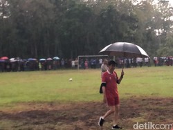 Alasan Jokowi Main Bola di Sleman: Semangati Timnas Jelang Lawan Australia