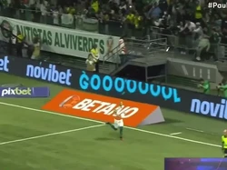 Fans Heboh Gara-gara Pemain Ini Terlihat Transparan di TV