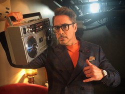 Robert Downey Jr Bersyukur Gagal Bawa Oscar