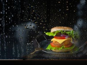 Kenapa Selalu Lapar Saat Hujan? Penjelasan Ilmiahnya Ada di Sini