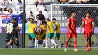 Socceroos menggandakan keunggulan jelang turun minum melalui Martin Boyle. Skor 2-0.