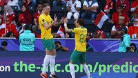Gol sundulan Harry Souttar di injury time memastikan Australia menang 4-0.