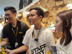 Kunjungi Pameran Sepatu Lokal di Solo, Gibran: Nggak Ada Hubungan Politik