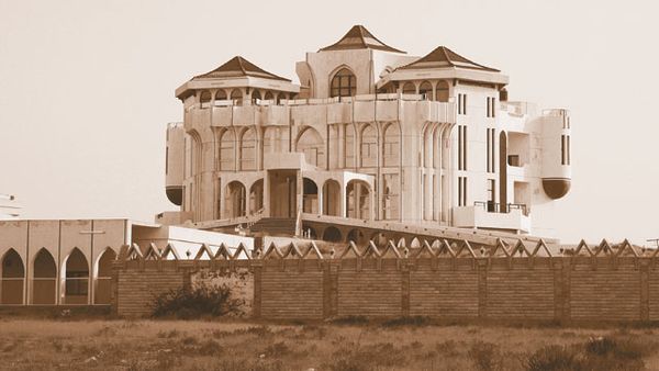 Penampakan Istana Berhantu di Dubai yang Pernah Terbengkalai 30 Tahun