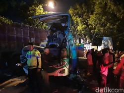 Pekik Takbir Terakhir Saat Bus Maut Tewaskan 5 Peziarah Wali di Kota Santri