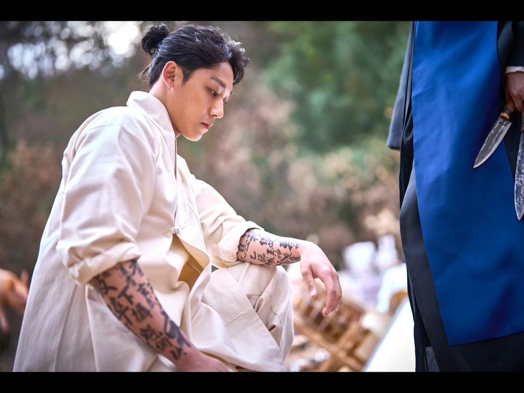 Lee Do Hyun dalam film EXHUMA