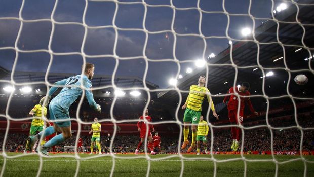 Soccer Football -  FA Cup - Fourth Round - Liverpool v Norwich City - Anfield, Liverpool, Britain - January 28, 2024 Liverpool's Ryan Gravenberch scores their fifth goal REUTERS/Phil Noble