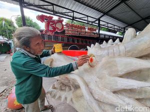 Naga Raksasa 3D Akan Hiasi Kota Surabaya Saat Imlek