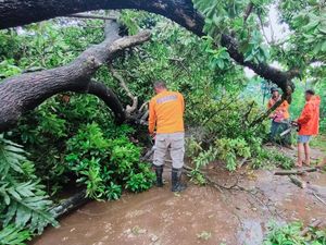 Hujan-Angin, 10 Rumah di Kudus Rusak