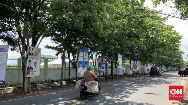 Relasi Kuasa Kiai-Santri dan Mulai Lunturnya Patronase Politik di Pilpres 2024 Relasi Kuasa Kiai-Santri dan Mulai Lunturnya Patronase Politik di Pilpres 2024