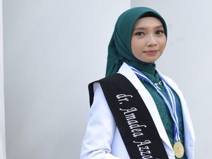 Cerita Amadea Raih IPK Tertinggi, Belajar 14 Jam Sehari dan Aktif Organisasi Cerita Amadea Raih IPK Tertinggi, Belajar 14 Jam Sehari dan Aktif Organisasi