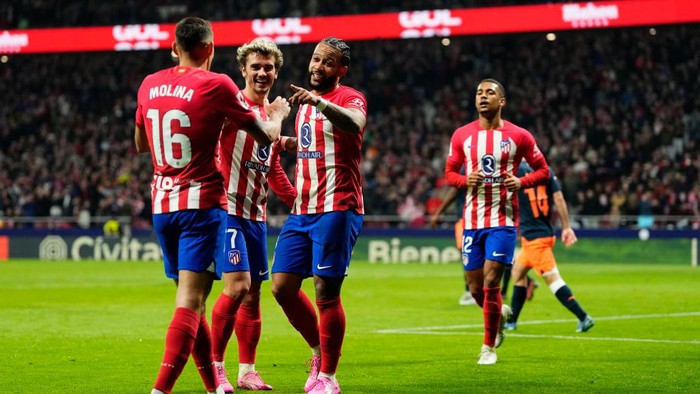 Memphis Depay centre-forward of Atletico de Madrid and Netherlands celebrates after scoring his sides first goal during the LaLiga EA Sports match between Atletico Madrid and Valencia CF at Civitas Metropolitano Stadium on January 28, 2024 in Madrid, Spain. (Photo by Jose Breton/Pics Action/NurPhoto via Getty Images)