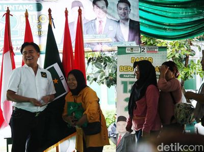 Dihadiri Yusril, PBB Gelar Bazar Beras Murah
