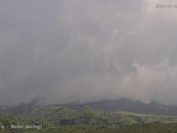 Merapi Muntahkan Awan Panas ke Kali Bebeng, Jarak Luncur 1,5 Km