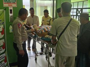 Kecelakaan di Tol Ngawi, Ketua LD PBNU Gus Aab Jalani Operasi Patah Tulang Kecelakaan di Tol Ngawi, Ketua LD PBNU Gus Aab Jalani Operasi Patah Tulang