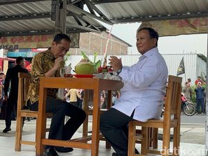 Pak Sholeh Ungkap Jokowi Pesan Bakso dan Minuman Ini Saat Makan di Magelang Pak Sholeh Ungkap Jokowi Pesan Bakso dan Minuman Ini Saat Makan di Magelang