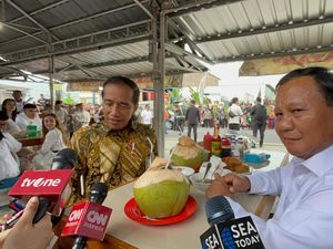 Tren Perpindahan Pendukung Jokowi dan Prabowo di Pilpres 2024 Versi LSI Tren Perpindahan Pendukung Jokowi dan Prabowo di Pilpres 2024 Versi LSI