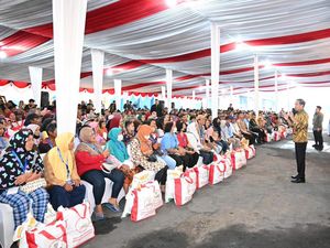 Jokowi: Harga Beras di Seluruh Dunia Naik karena Gagal Panen