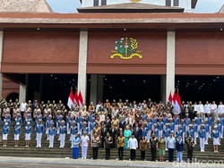 Jokowi Resmikan Graha Akademi Militer di Magelang Jateng