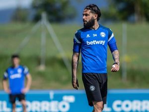 Kisah Mantan Pemain Bola Jota Pensiun Dini Disebut Flop Kini Jadi Miliuner Kisah Mantan Pemain Bola Jota Pensiun Dini Disebut Flop Kini Jadi Miliuner