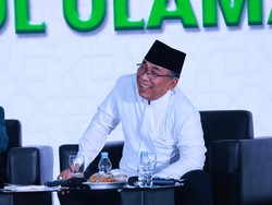 Gus Yahya Sambut Prabowo-Gibran: Beliau Hadir Sebagai Keluarga NU