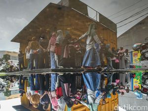 KJP Plus Cair, Warga Langsung Serbu Sembako Murah