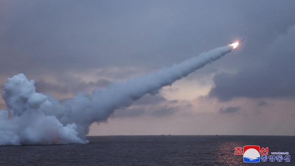 Korea Utara Tembakkan Rudal Jelajah dari Kapal Selam
