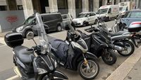 Modifikasi Fungsional ala Bikers Italia Buat Berlindung dari Cuaca Dingin