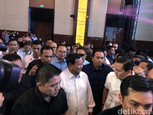 Prabowo Hadiri Diskusi Industri Keuangan dan Pasar Modal Bareng Relawan