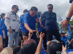 SBY dan AHY Kampanye Besar-besaran Libatkan Ribuan Pendukung di Banyuwangi