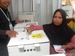 PDIP Blora Komplain Surat Suara Simulasi Pilpres Pakai Gambar 4 Paslon