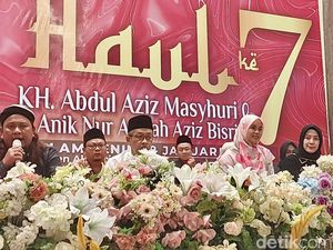 Siti Atikoh Hadiri Haul ke-7 KH Abdul Aziz Mashuri di Ponpes Jombang