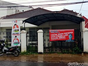 Spanduk Kecam Gibran di Jalan Kaliurang Malang Dicopot Spanduk Kecam Gibran di Jalan Kaliurang Malang Dicopot