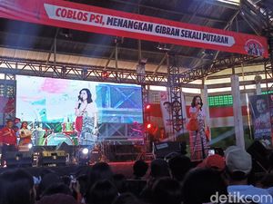 Kampanye di Torut, Grace Ibaratkan Prabowo Jembatan untuk Diinjak Anak Muda Kampanye di Torut, Grace Ibaratkan Prabowo Jembatan untuk Diinjak Anak Muda