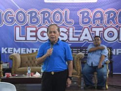 Syarief Hasan Imbau Masyarakat Hindari Pinjol, Sebut Bunga Pinjaman Besar