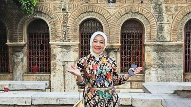 Update Informasi Selebriti InsertLive : Begini Sikap Atalia Praratya Kunjungi PCNU Bandung Usai Rumahnya Digeruduk Santri