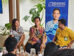 Gibran Gelar #GimmickGibran Bareng Pelaku Ekonomi Kreatif di Bali-Cirebon