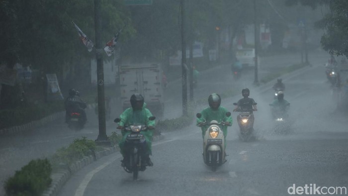 Waspada Hujan Deras Akhir Oktober Ini? Cek Daerahmu Sekarang!